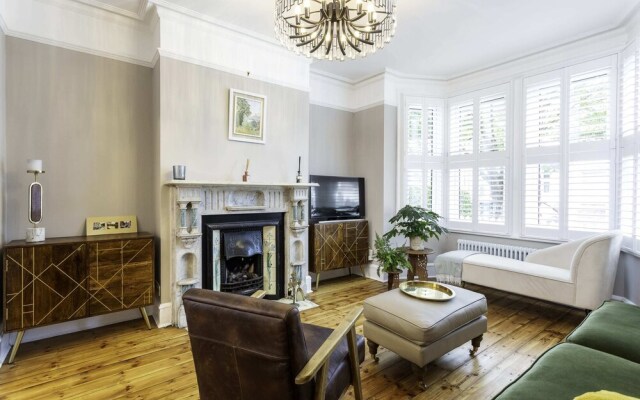 Terraced Edwardian House-poets' Corner