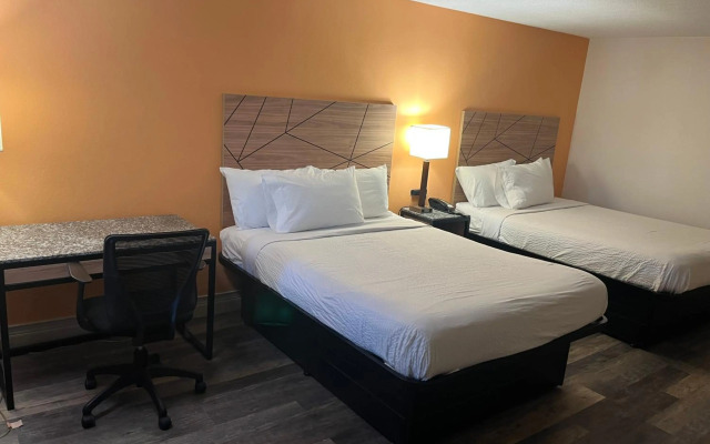 Howard Johnson by Wyndham Malden Boston Area