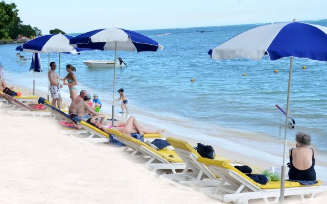 Tarisa Resort & Spa