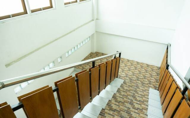 RedDoorz Plus @ Ende City Center