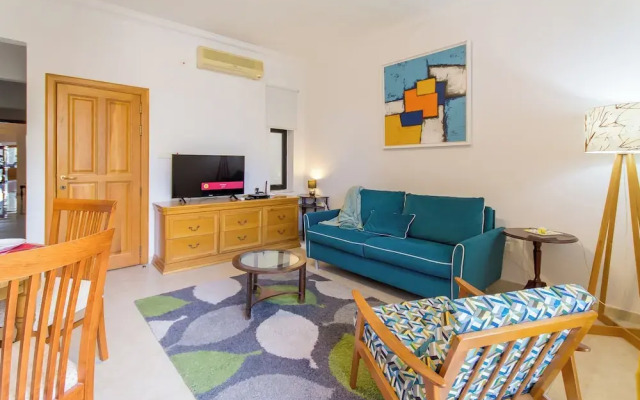 A Lovely Apart By The Sea Sliema
