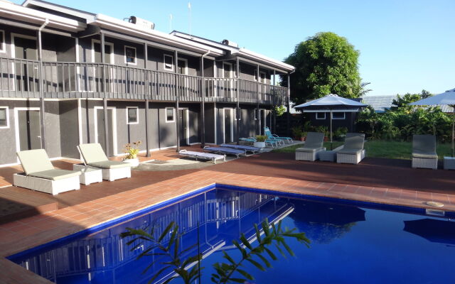 Travellers Point Hotel