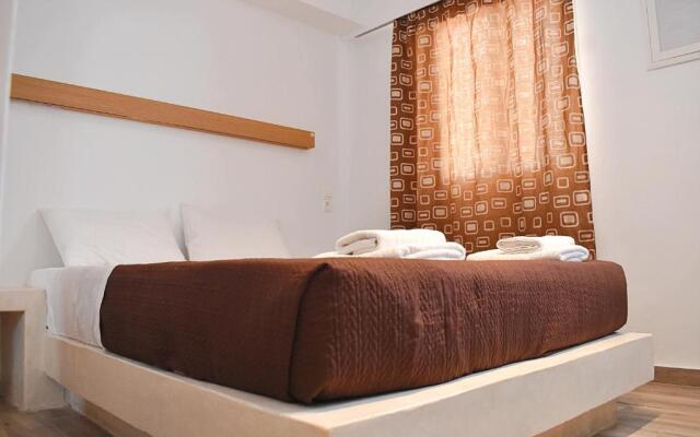 Tzamaros Studios Kythnos