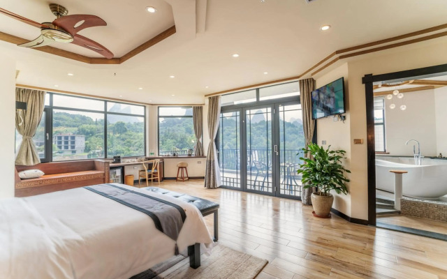 The Bamboo Leaf Yangshuo