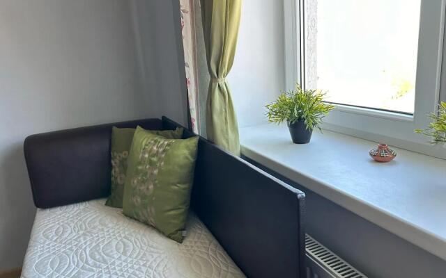 Apartments on Tikhaya street 7