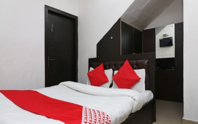 OYO 22977 Hotel Alpine