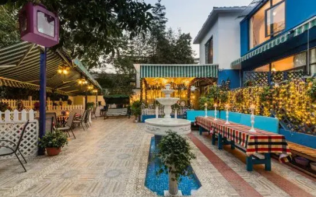 If Courtyard