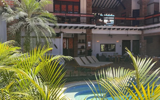 Casa Linaje Hotel Boutique by HMC- Cauca Viejo - Mayores de 10 años