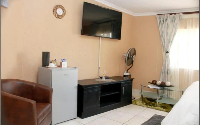 Peace & Lovely Bed And Breakfast