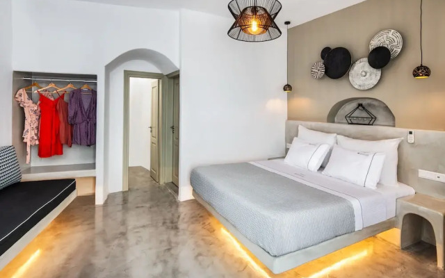 Kaleidoscope Oia Suites