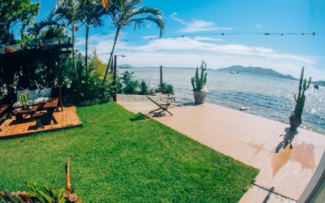 Lagoa Nômade Hostel