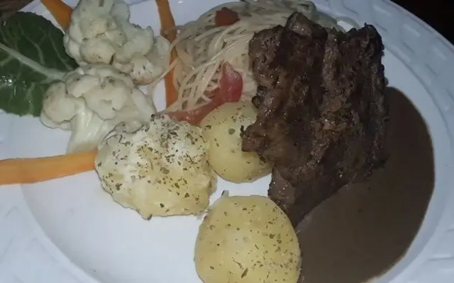 Engiri Game Lodge and Campsite