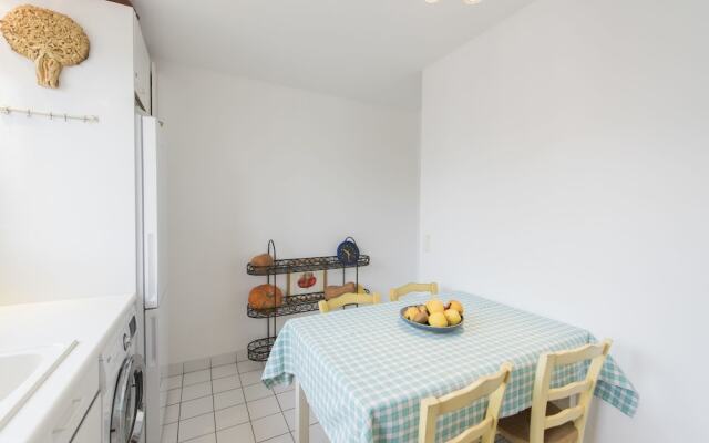 Apartment near Pont de Grenelle