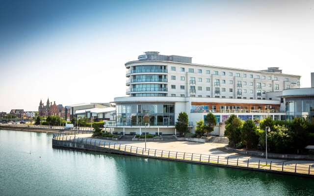 Waterfront Southport Hotel