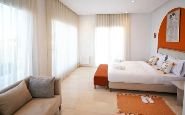 Villa Apollon Seaside and Luxurious
