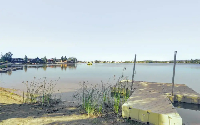 Lakefront Fairbanks Home w/ Private Beach!