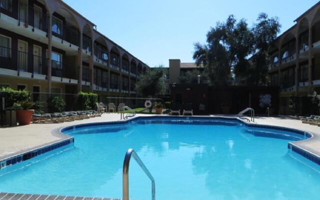 Mardi Gras Hotel and Casino Hotel