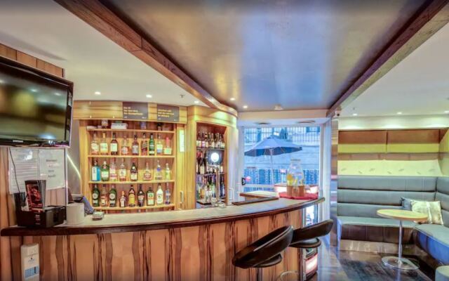 The Quadrant Hotel & Suites