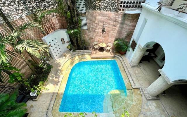 8Aps-4 Casa Antigua En El Centro Histori