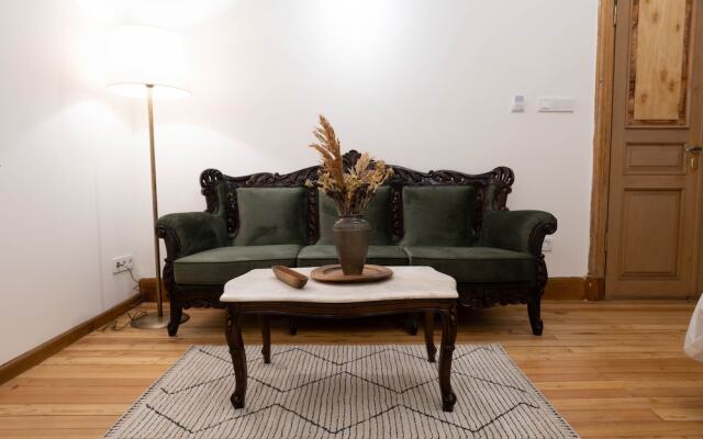 Bawwindow Suit Pera in Galata