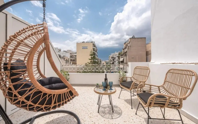 The Urban Loft 2 - Athens Unique Oasis