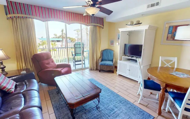 Tybee Beach Club 113 by Tybee Vacation Rentals