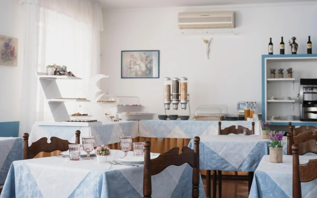 Hotel Cheri