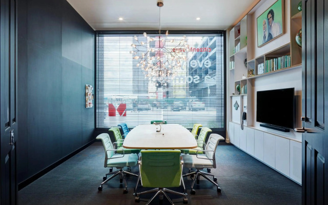 citizenM Los Angeles Downtown