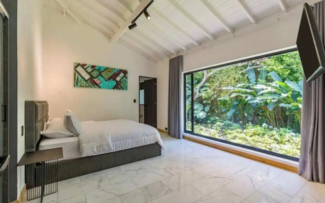 Amazing 6BR Oasis in Poblado MDE