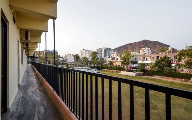 OYO 26659 Hotel Parmanand Garden