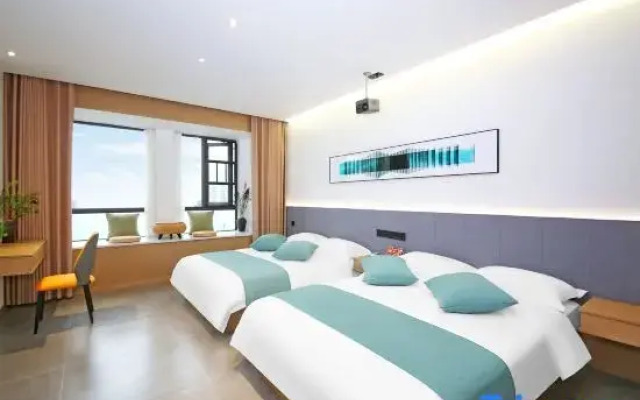 Wutong light luxury hotel (Yueyang high-speed rail station)