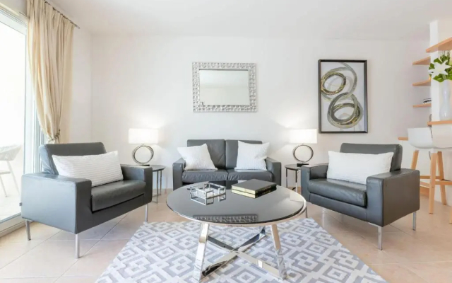 Stylish 2-bedroom apartment in an upscale residence building - Apartment in Cannes - Photo 4