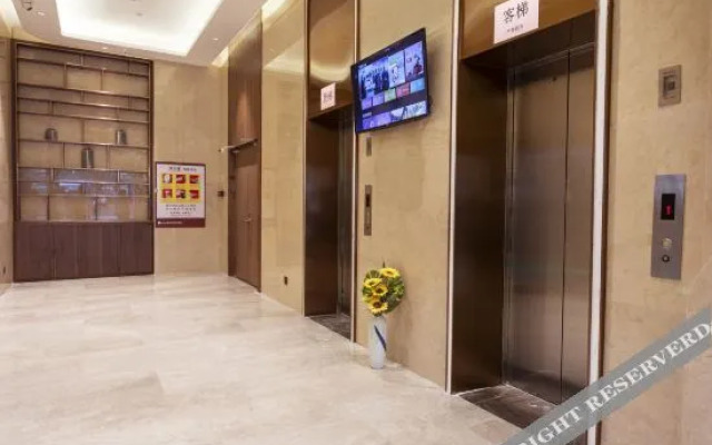 Rezen Yunman Hotel