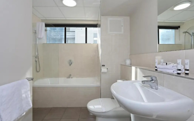 Quality Suites Central Square