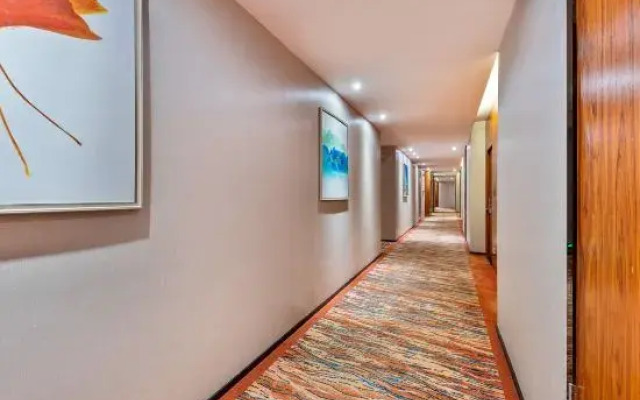 Yamei Hotel (Qingyuan Yiwu Trade City Branch)