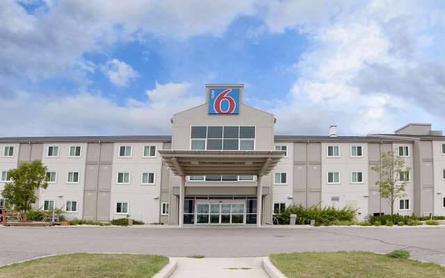 Motel 6 Brandon, MB