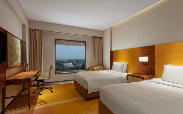 Courtyard by Marriott Raipur – Guest Rooms – Raipur