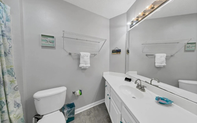 Crystal Village II, Unit 18A