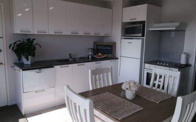Peninsula Stay Apartments - Pohutukawa and Nikau