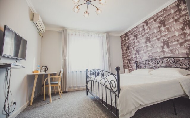White Horse Times Hotel