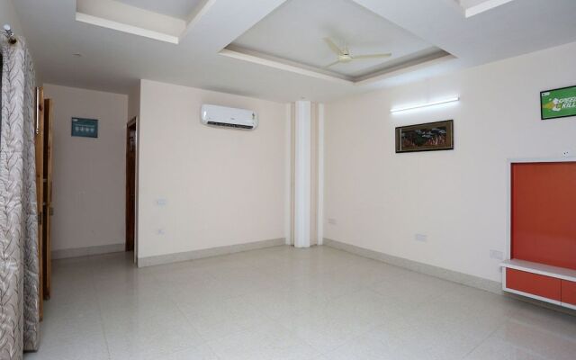 OYO 14444 JMK House