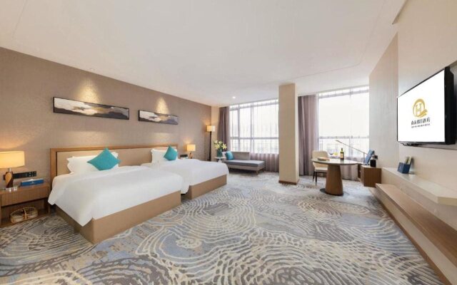 Qian Hai Holiday Hotel