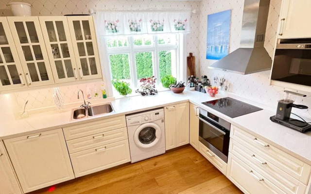 10 Person Holiday Home in Arendal-by Traum