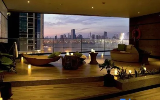 Landmark | Sea View | 1BR Apartment |With Balcony