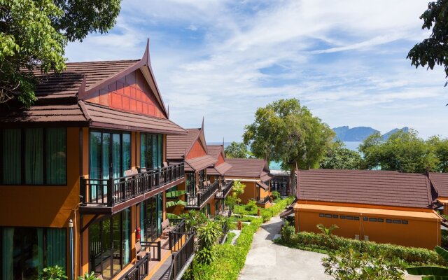 Phi Phi Long Beach Bungalow