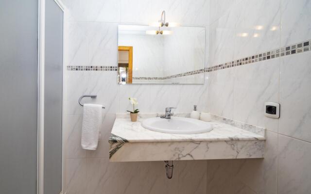 Villa in Ibiza Town Sleeps 12 - Villa Tino