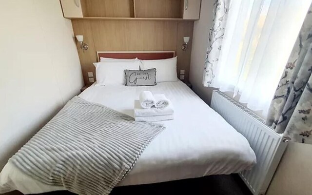 Butterfly 3-bed Hot Tub Lodge in Northumberland