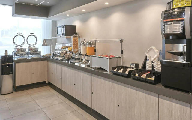 City Express Junior by Marriott Toluca Zona Industrial