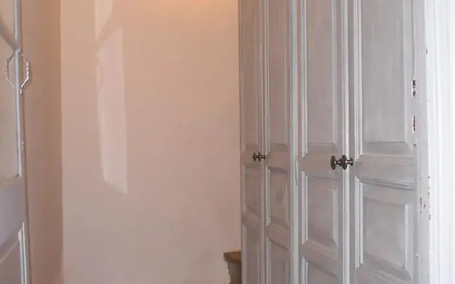 Charming 18th Century Villagehouse