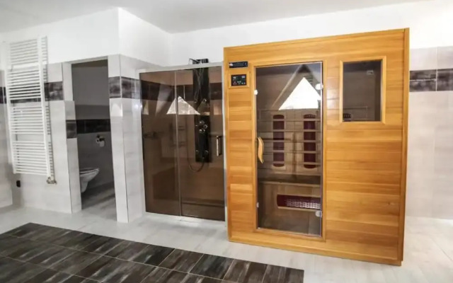 Frenst t pod Radhostem Mofl540